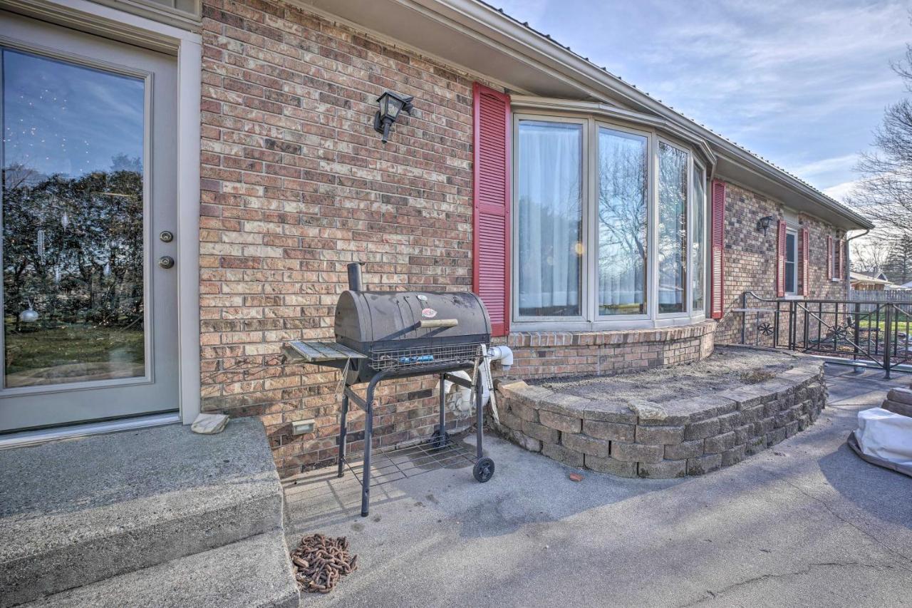Lovely 3- Bedroom Apartment With Street Parking. Goshen Exterior foto